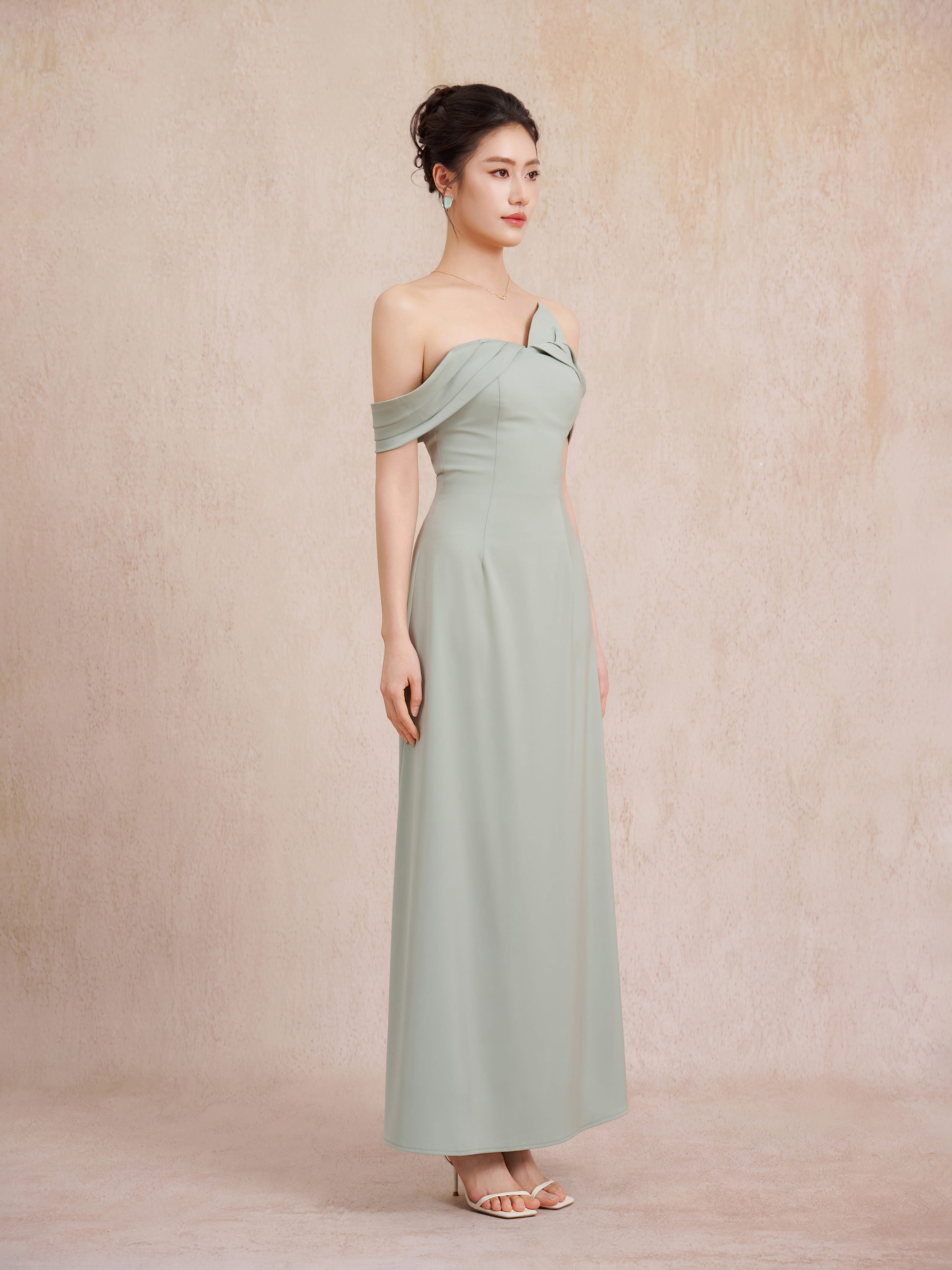 sage green elegant dress Off‑Shoulder Evening Gown with Draped Neckline and – zhijiwedding Red Satin Deep-V Backless while the pleated embellishments Primary color:Pure White color-red-white-blue